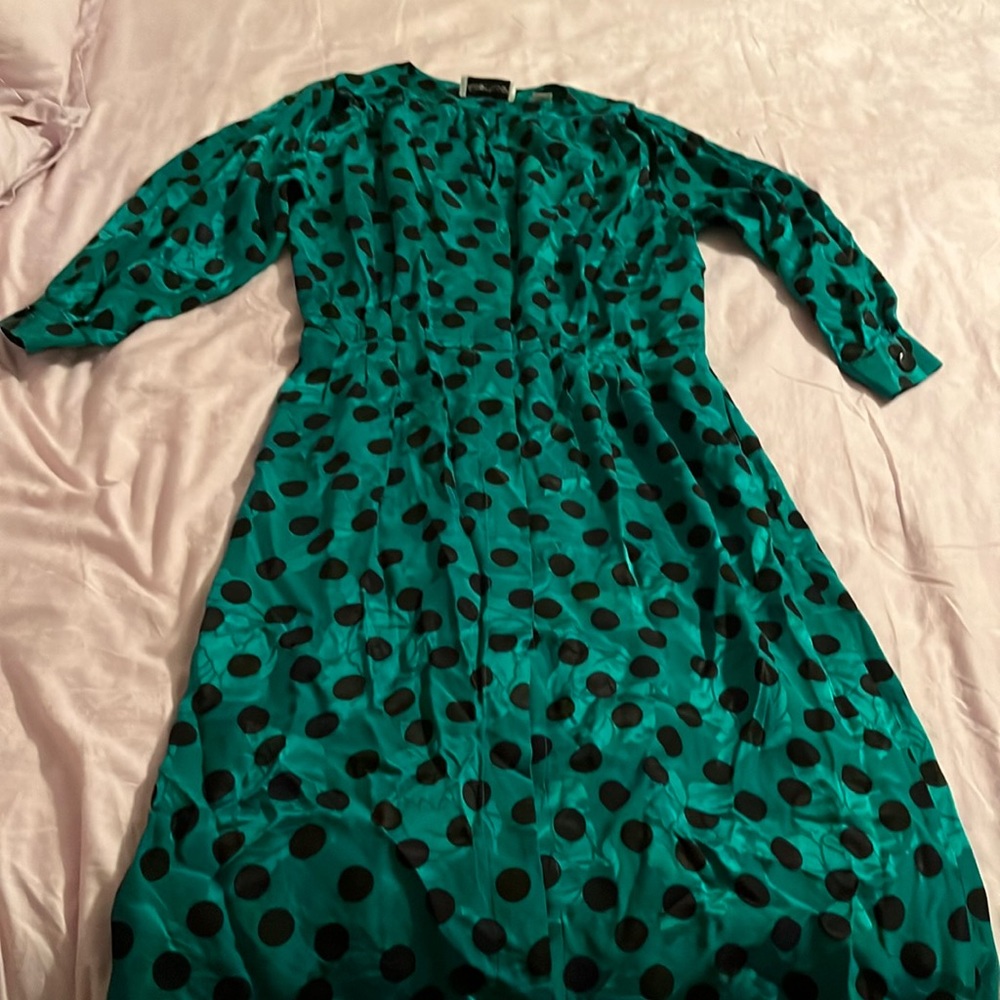 100% Silk Albert Nipon Green Polka Dot Midi Dress